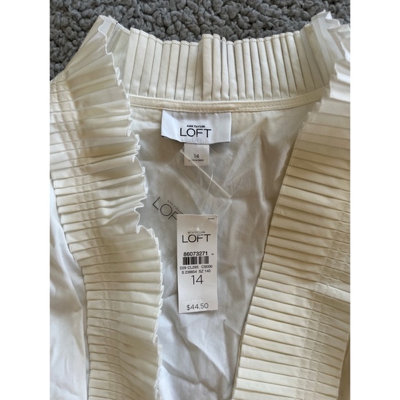 Ann Taylor LOFT✨NWT✨14 Ivory White Long Sleeve Ruffle Button Down Blouse. - Picture 2 of 5